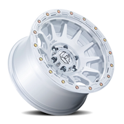Fuel Fortress 18x9 +20 6x139.7mm 106.1mm Gloss Silver Machined Face